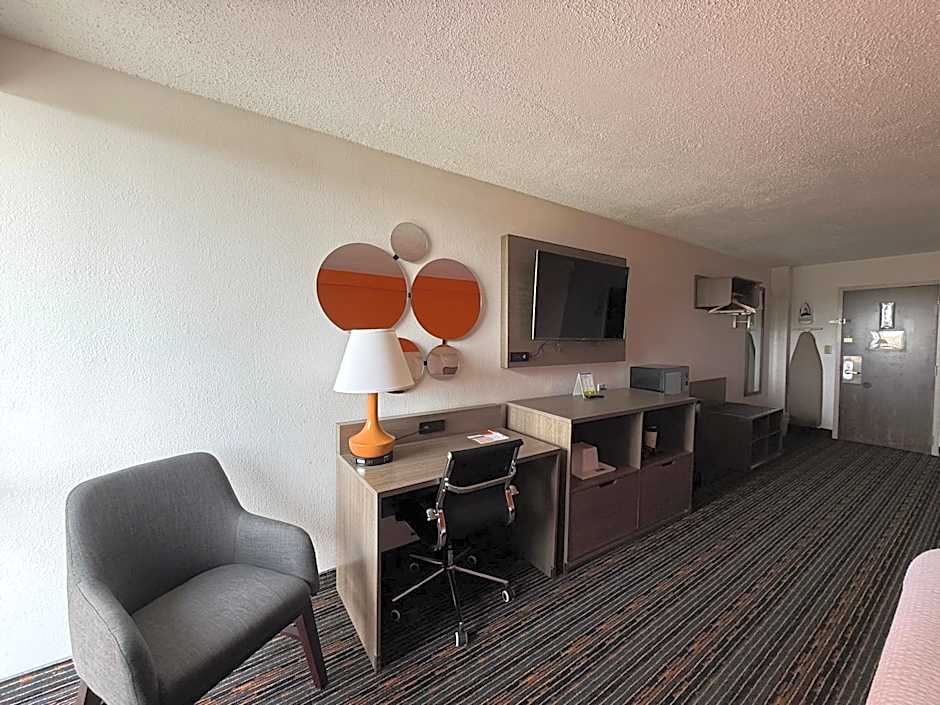 Howard Johnson by Wyndham Lexington