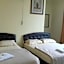 Casavilla Travellers Lodge
