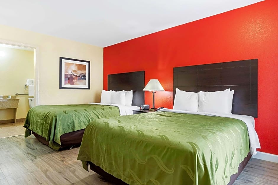 Photo 1 of 1 of 2 Queen Beds, Accessible, Smoking