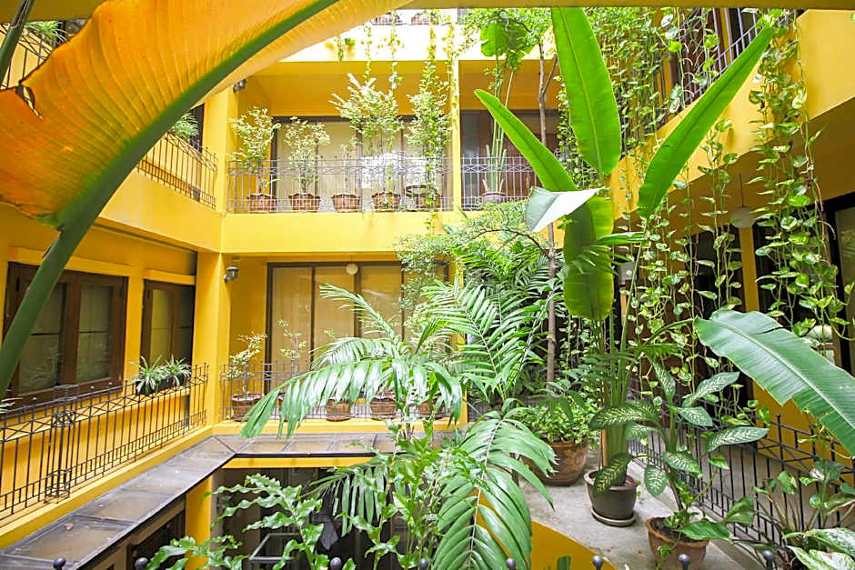 Sourire at Rattanakosin Island Hotel