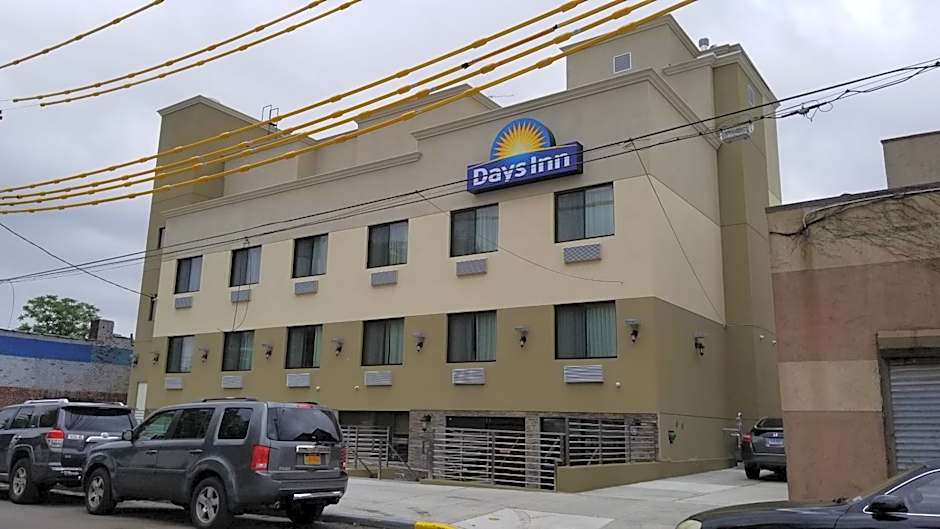 Days Inn by Wyndham Brooklyn Marine Park