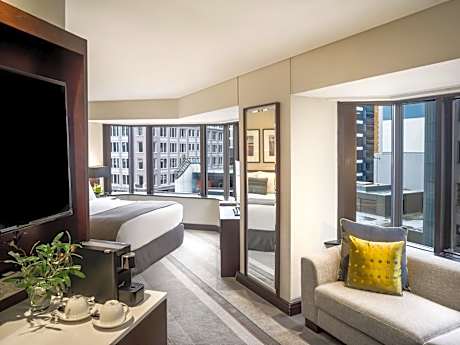 Junior King Suite
