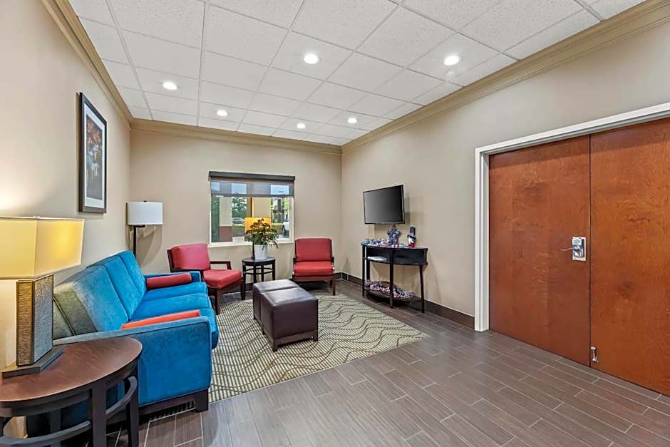 Comfort Inn & Suites Tuscumbia - Muscle Shoals