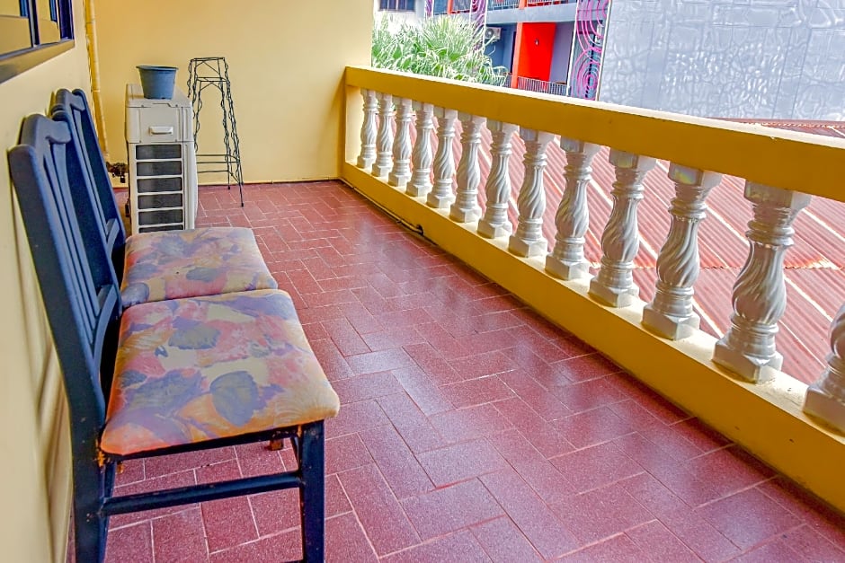 OYO 447 Royal Express Hua Hin