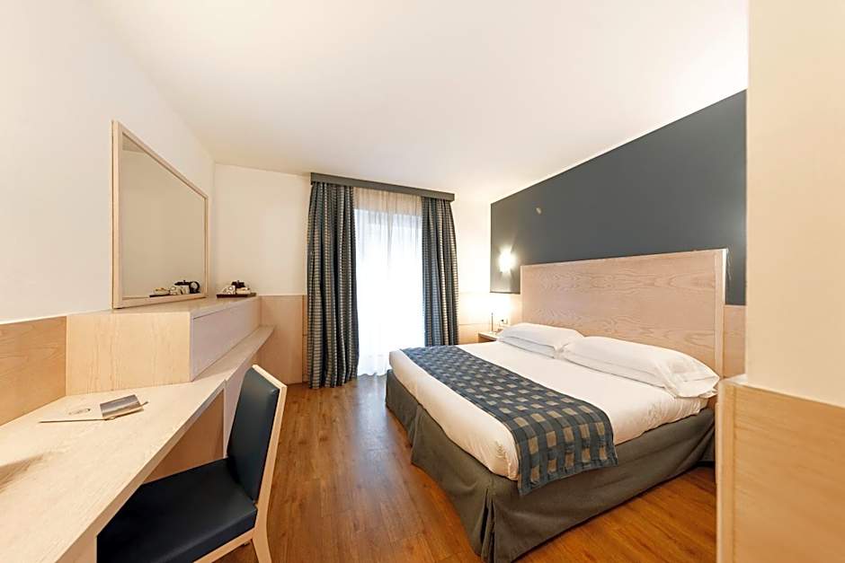 Caravel Bike Hotel