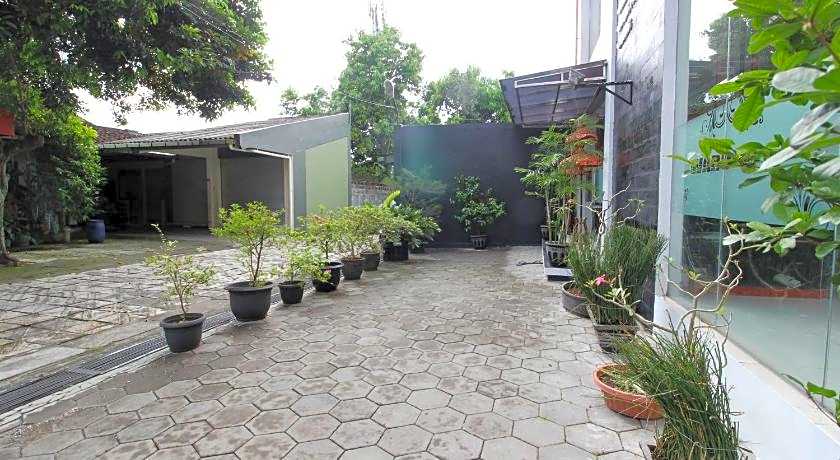 RedDoorz Plus @ Affandi Gejayan