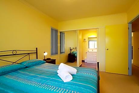 Deluxe Two-Bedroom Apartment - Ground Floor