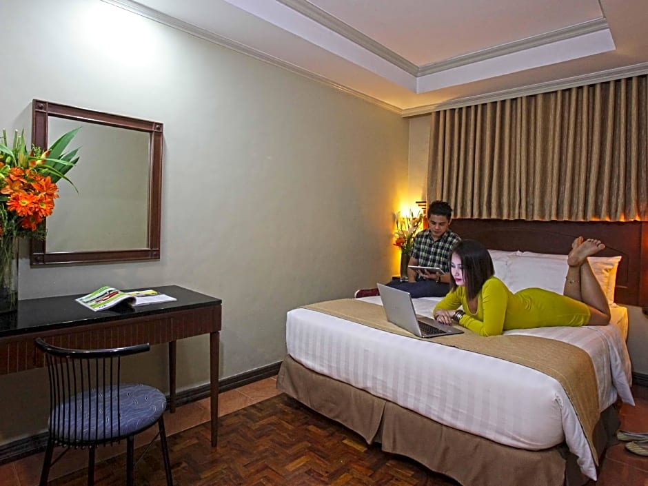 Fersal Hotel P. Tuazon Cubao