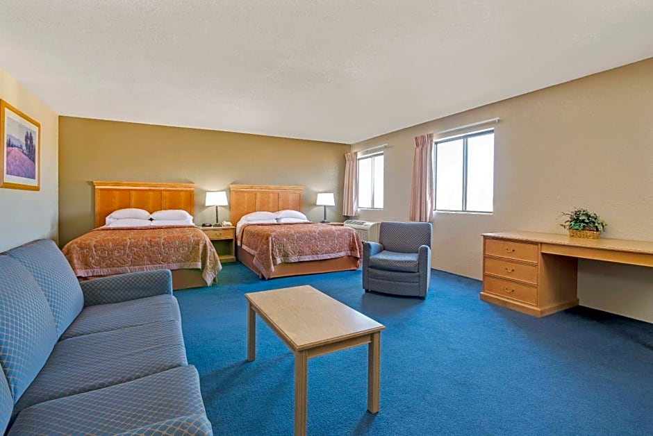 Super 8 by Wyndham Spokane/West