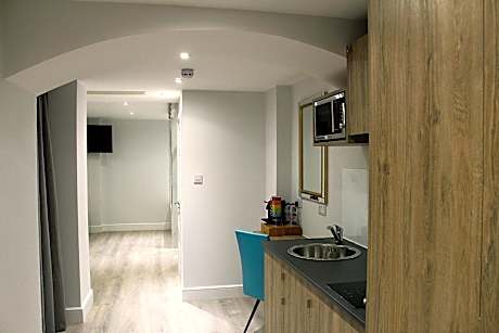 Signature Suite with Jacuzzi