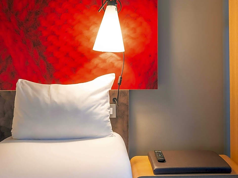 ibis Portsmouth