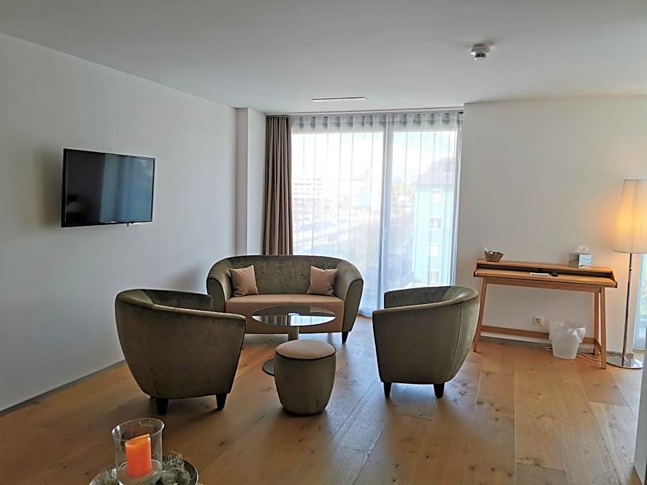 Hotel AVA