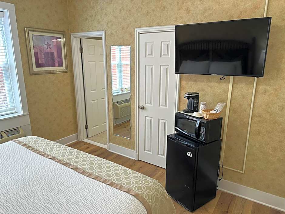 Island House Historic Vacation Rentals