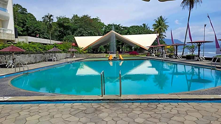 Grand Inna Samudra Beach