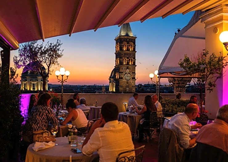 Hotel Mecenate Palace