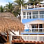 Casa de las Olas Surf & Beach Club