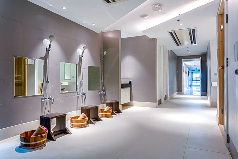 Centara Sonrisa Residences & Suites Sriracha