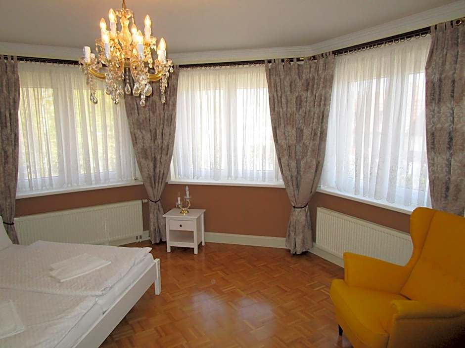 Hotel garni SEESCHLÖSSCHEN