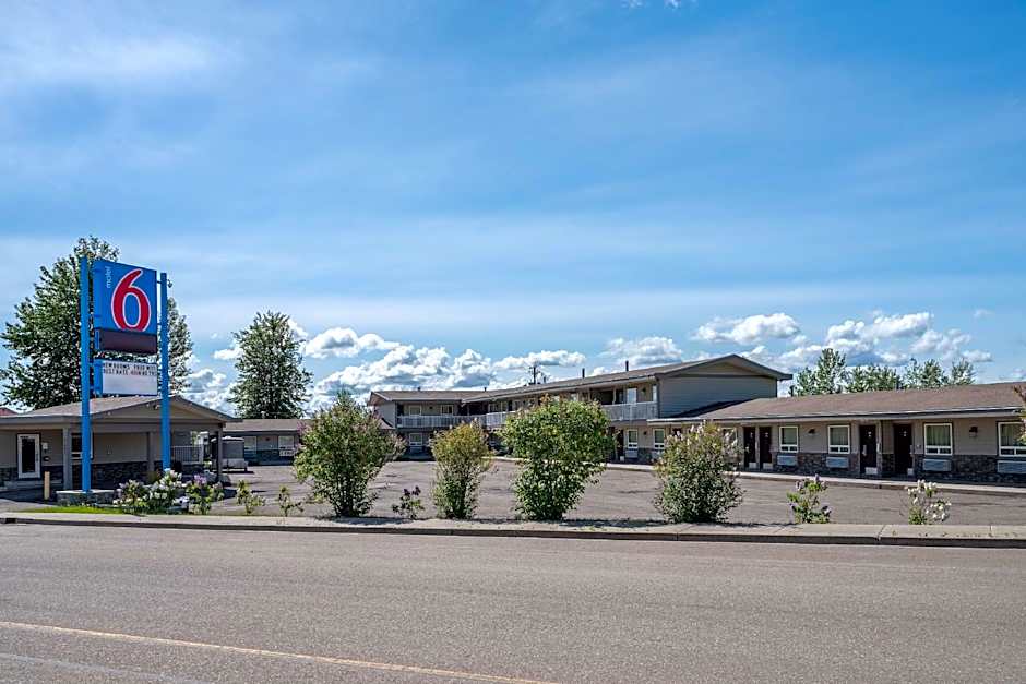 Motel 6-Fort Nelson, BC