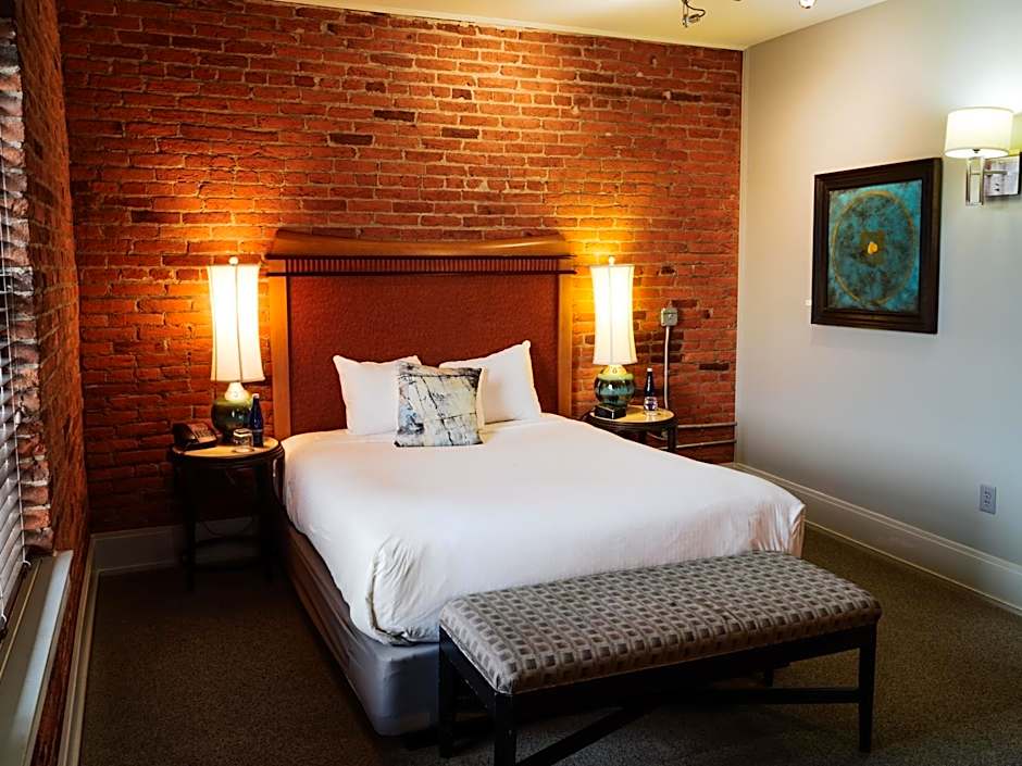 Lancaster Arts Hotel