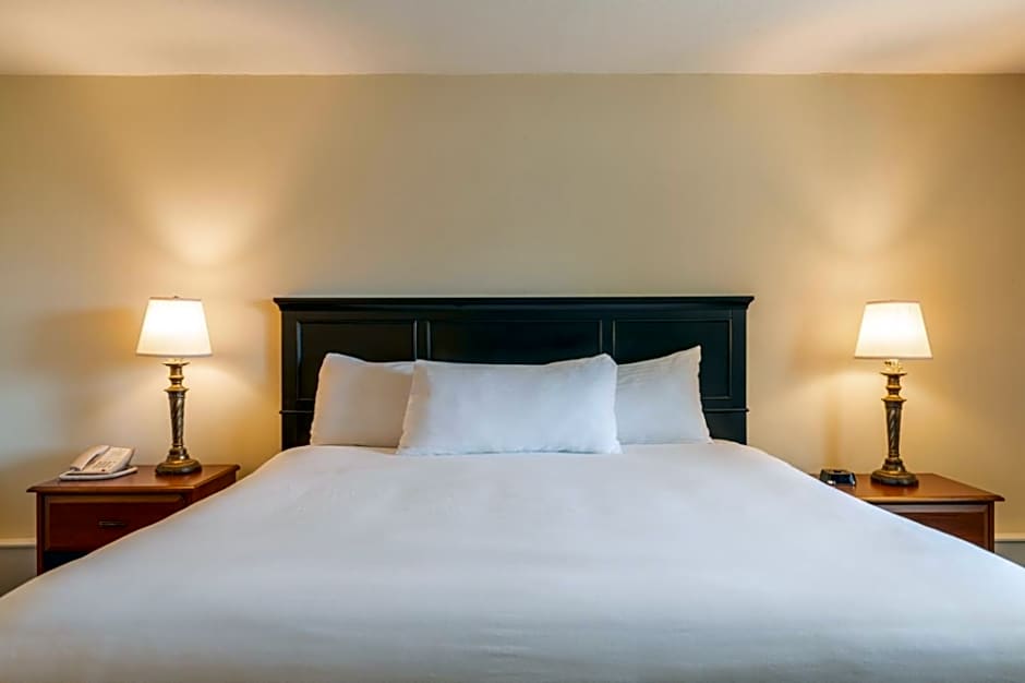 Ogunquit Hotel and Suites