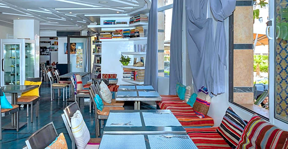 Amani Hotel Suites & Spa