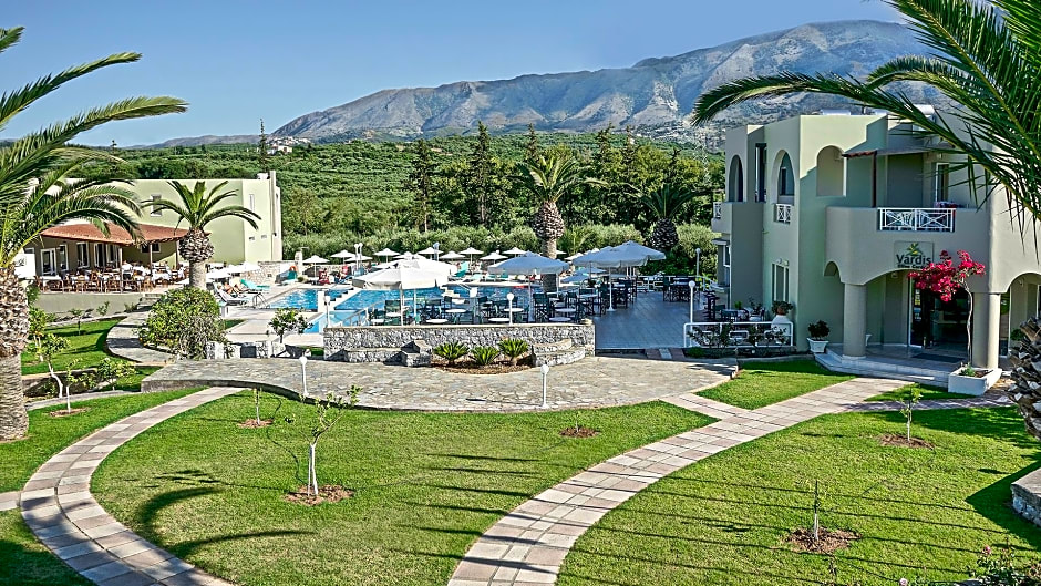 Vardis Olive Garden Hotel