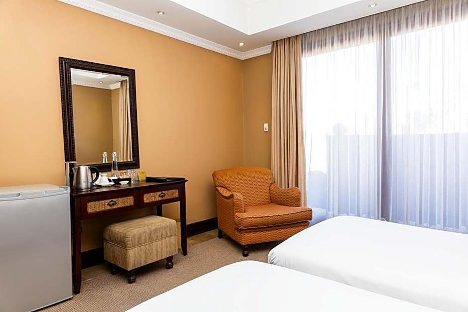 Premier Hotel Anta Boga