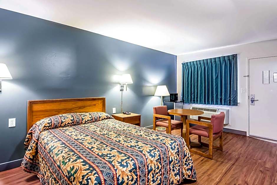 Brentwood Inn Richmond South