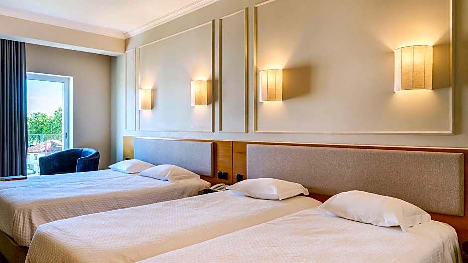 Cova da Iria Hotel