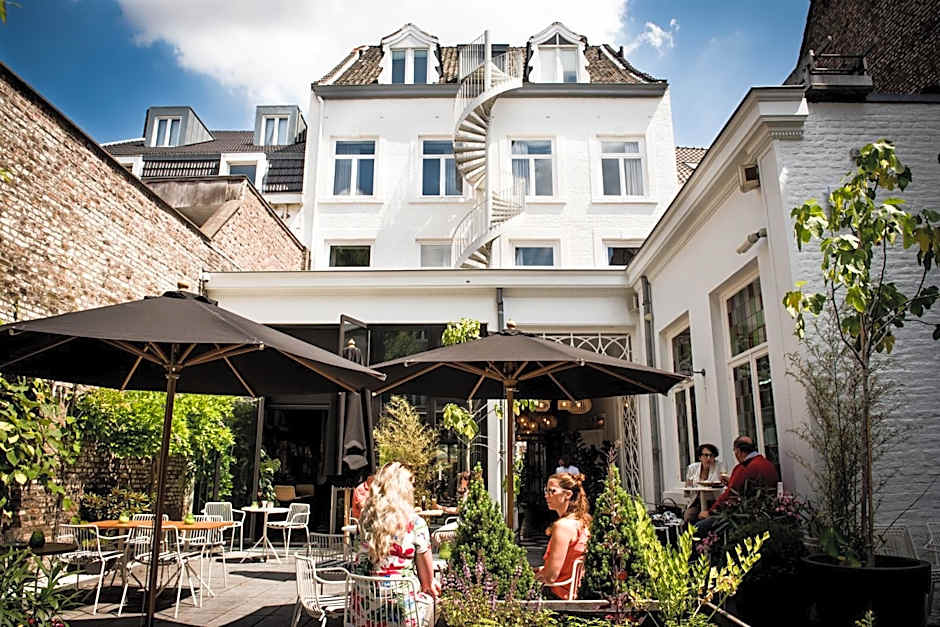 Fitz Roy Urban Hotel, Bar and Garden