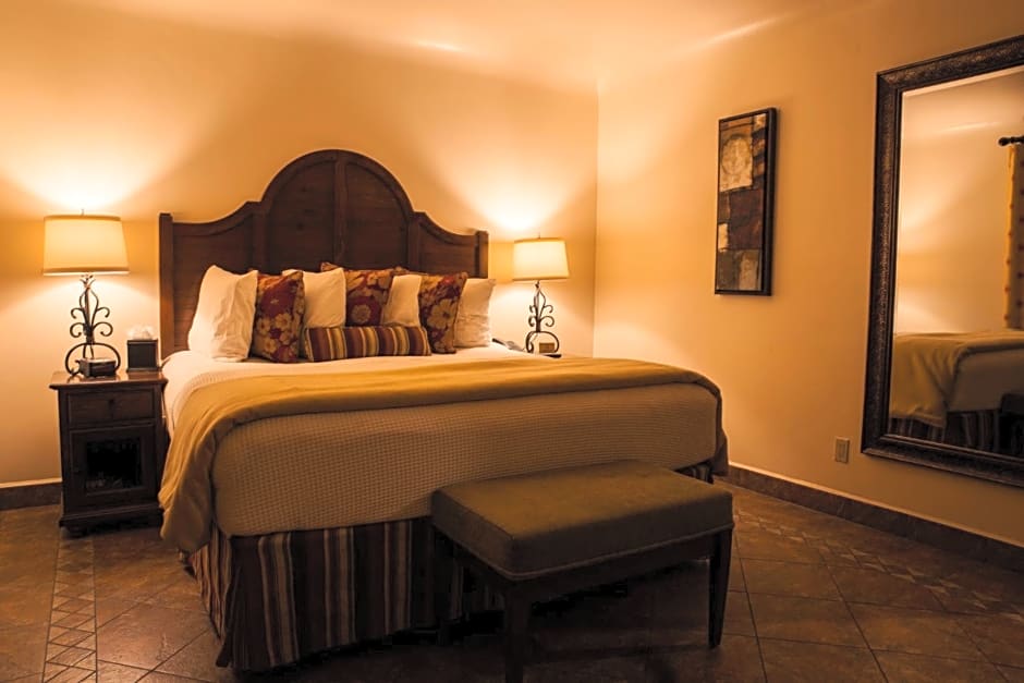 Los Arboles Hotel