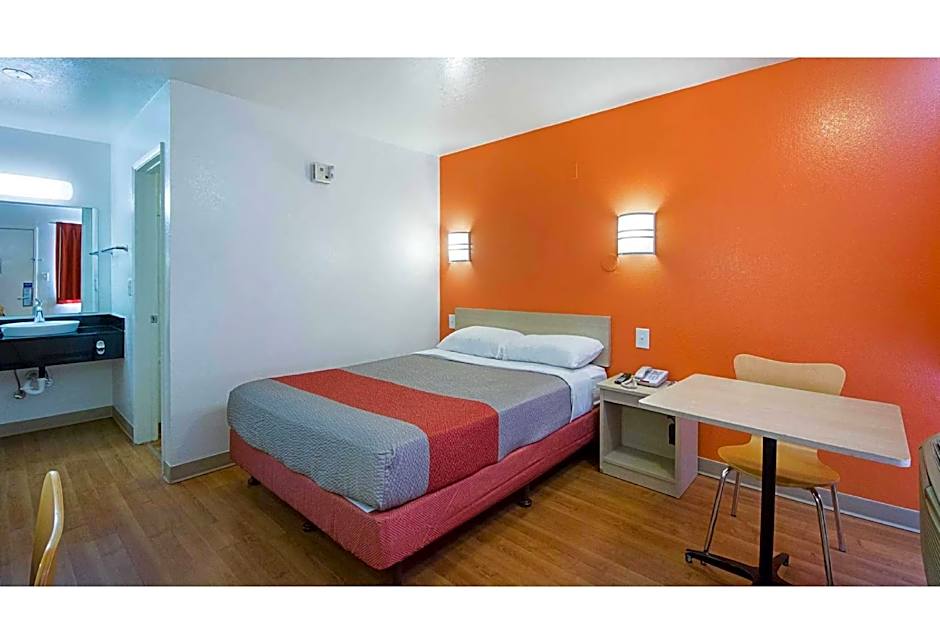 Motel 6-Mcallen, TX
