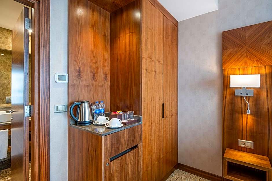 Clarion Hotel Istanbul Mahmutbey