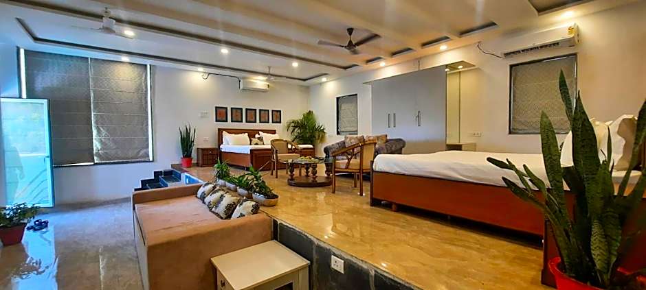 Meeram Ganga- A Boutique Stay By The Ganges!