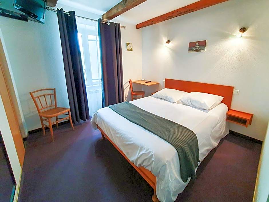 Hôtel Les Tilleuls de Pareloup à Salles-Curan