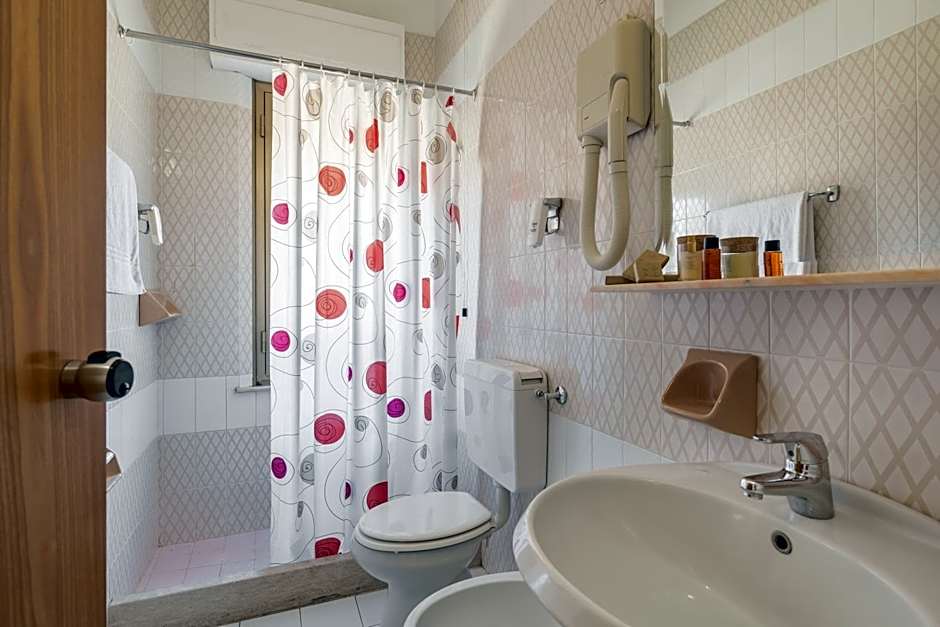 Hotel Miralaghi Family & Sport