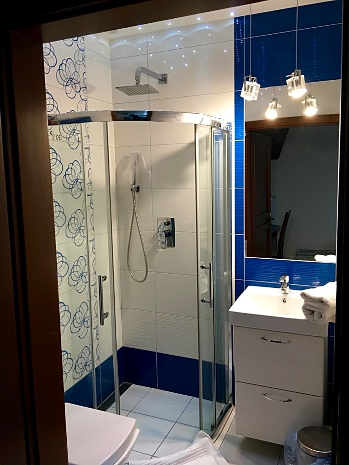 Dworek w Dawnej Szkole