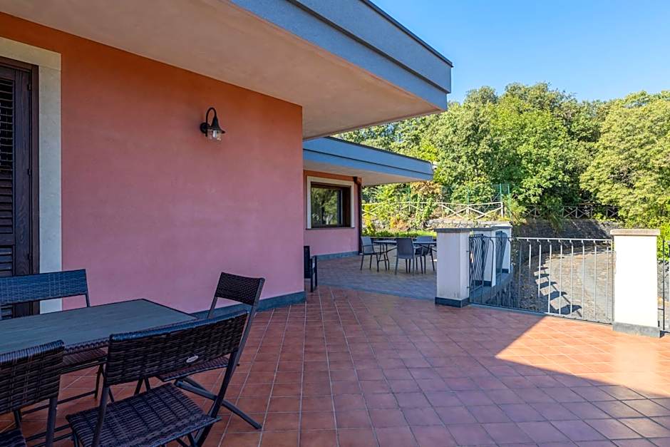 Villa Vulcano, tra l'Etna e il mare