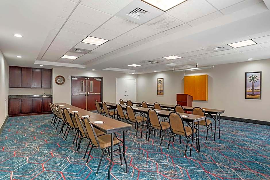 Best Western Plus Daphne Inn & Suites