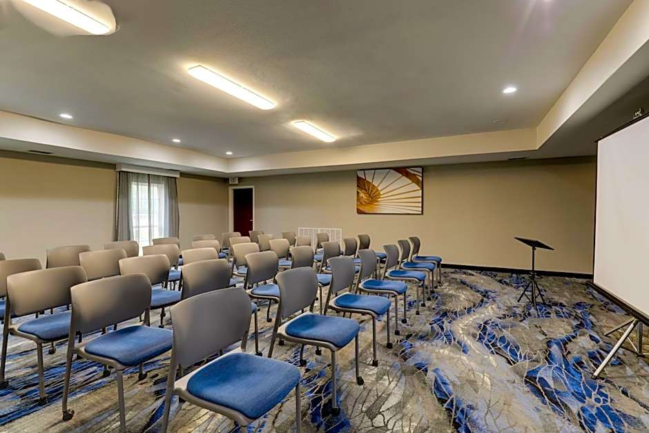 Fairfield Inn & Suites by Marriott Dallas Las Colinas
