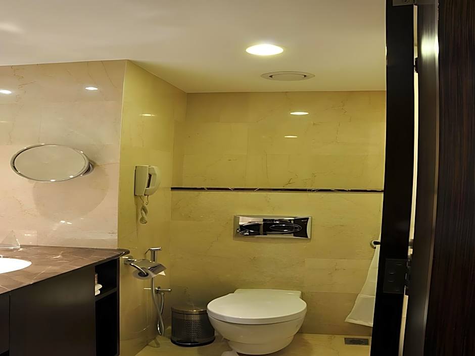 Adarsh Hamilton Hotel
