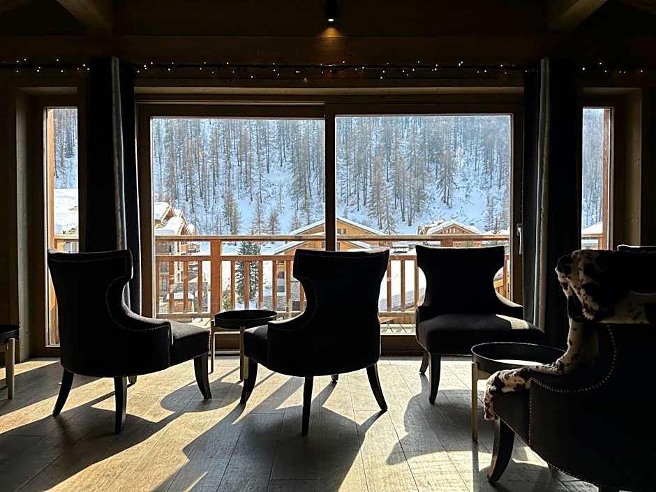 Victoria Lodge, Friendly Hotel