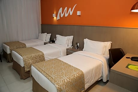 TRIPLE LUXURY NO SEA VIEW TWIN