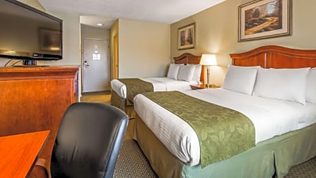 2 Queen Beds