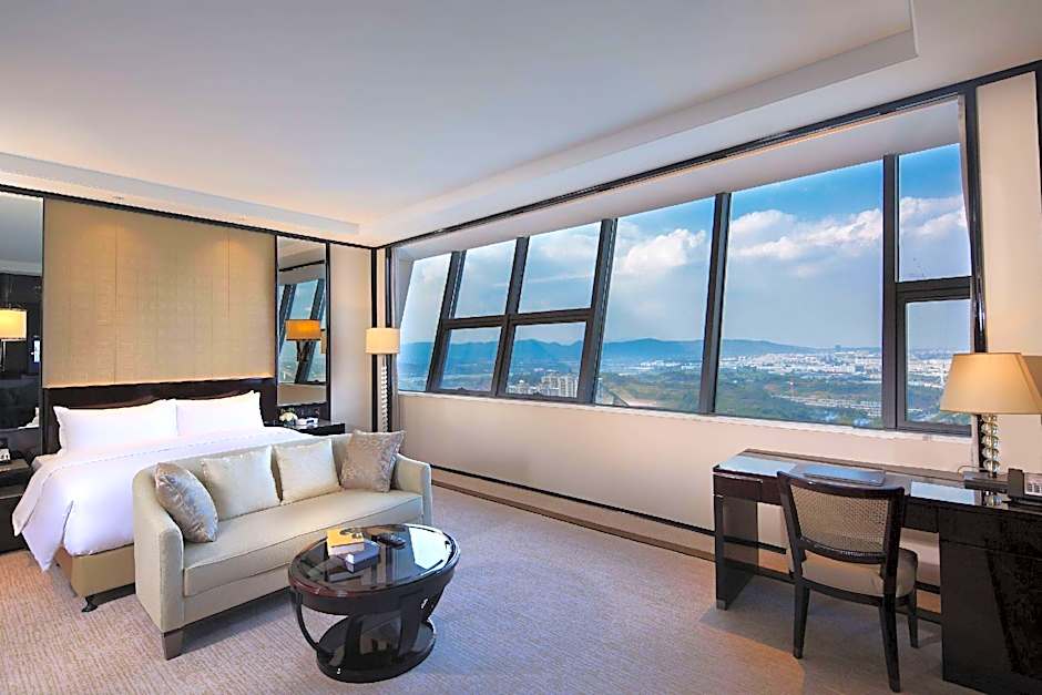 Howard Johnson Plaza by Wyndham Ningbo