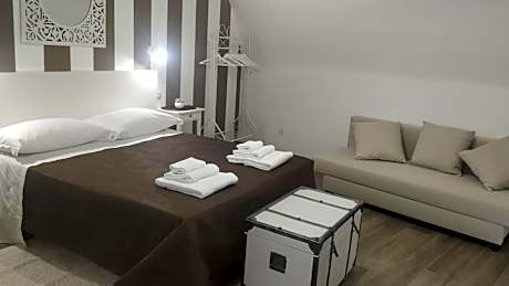 Double or Twin Room with Private Bathroom