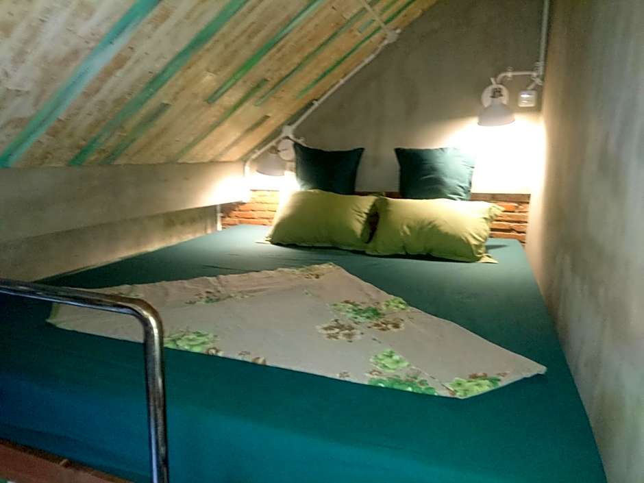 Shelter Hostel Malang