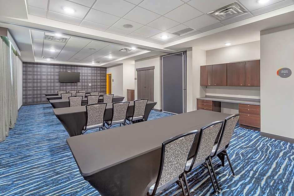 GLo Best Western Dawley Farms In Sioux Falls