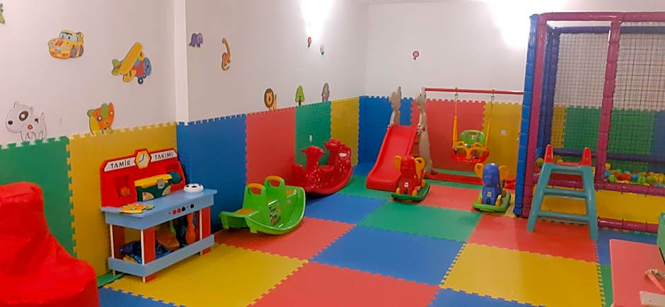 Terra Europe Brontes Hotel